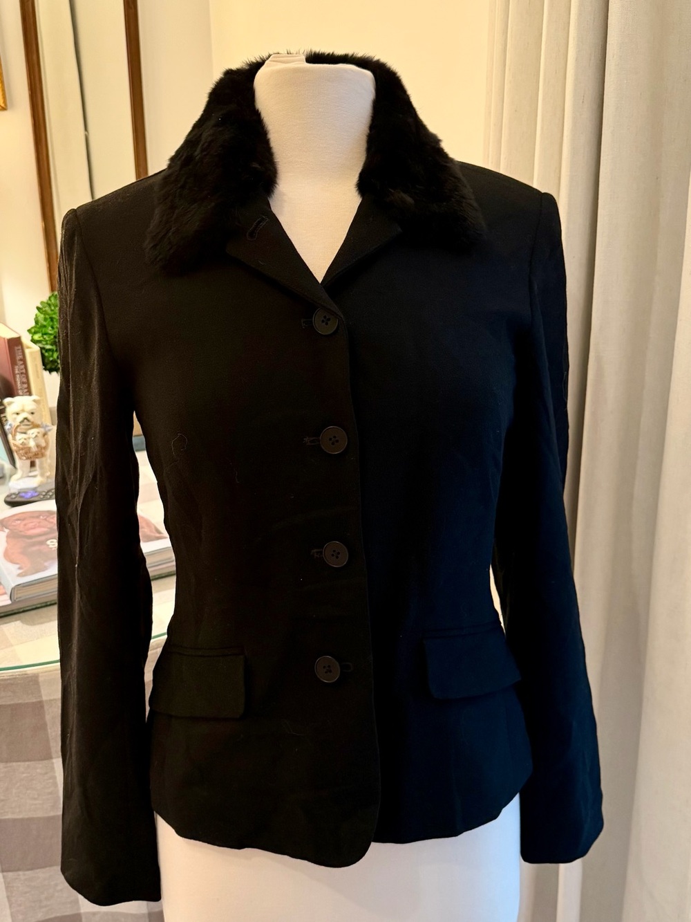 Vintage Harold’s Black Wool Jacket with Genuine Rabbit Fur Collar. Sz. 4